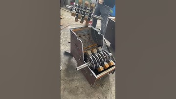 Wood crushing hammer installation process- Good tools and machinery make work easy