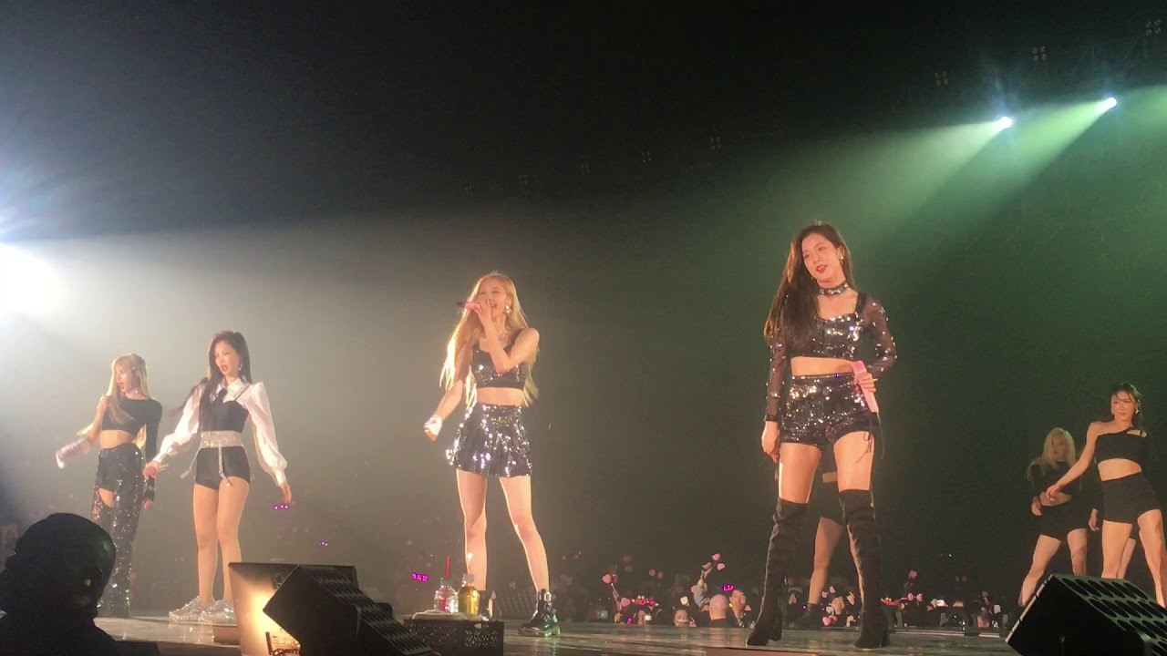 As if it's your last-Blackpink live in Hong Kong