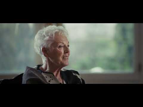 Katrina Bayonas I De María Perschy a Kuranda