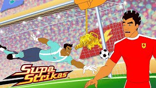 مهمة تحت الماء لاستعادة تميمة الحظ! ⚽🌊 | Supa Strikas Arabic | سوبا ستريكاس | كرتون كرة القدم screenshot 4