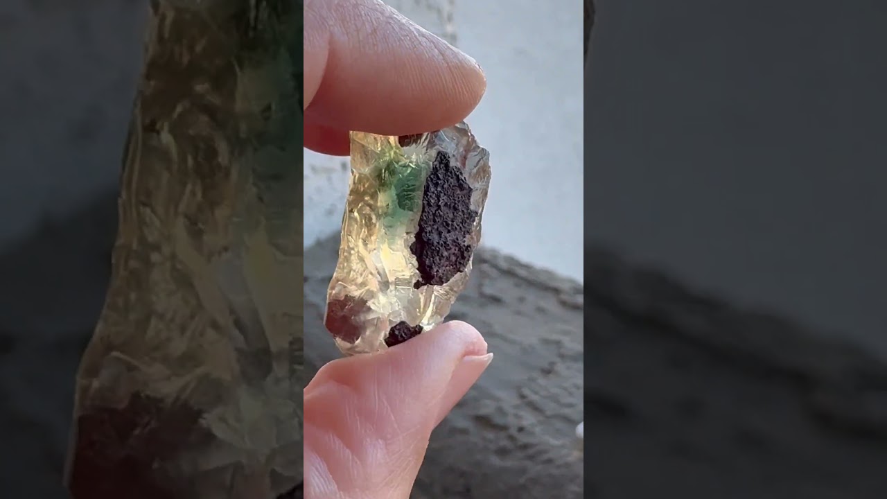 22073-oregon-sunstone-rough-45.31-ct-ravenstein