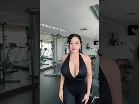 tante senam#viralvideo #trending#ikandalamkolam #goyangtiktok#shorts #aerobic#ladiesfashion#fyp#fypシ