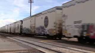 BNSF 6648 Leads a Reefer Train in Arizona