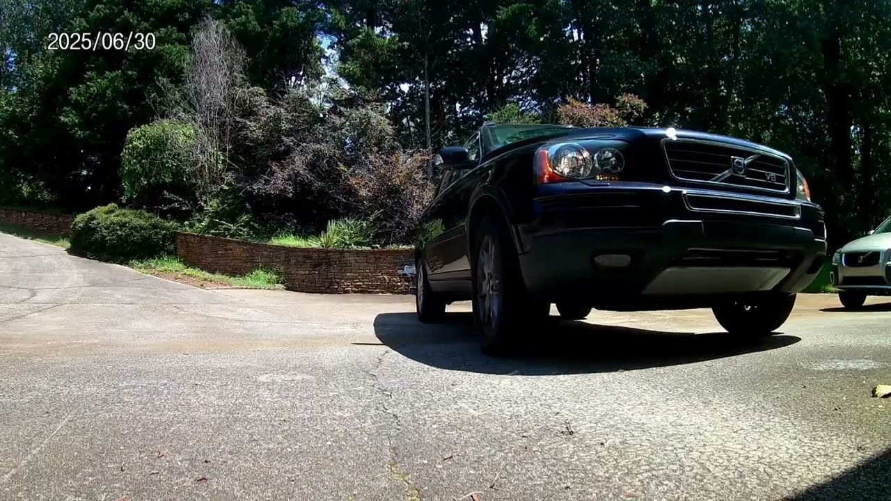 2007 Volvo XC90 Clonks caused by lower control arm bolt