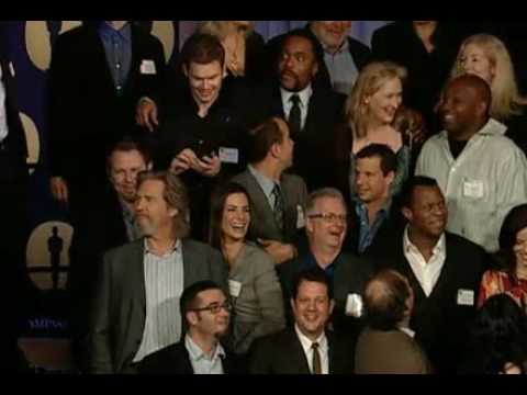 Meryl Streep receiving the certificate of nomination @ Oscar Luncheon 2010