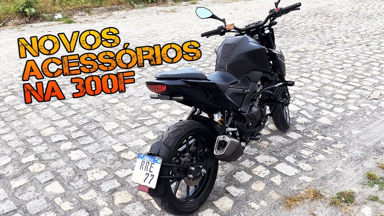 Acessórios Novos na CB 300F Twister, Projeto All Black