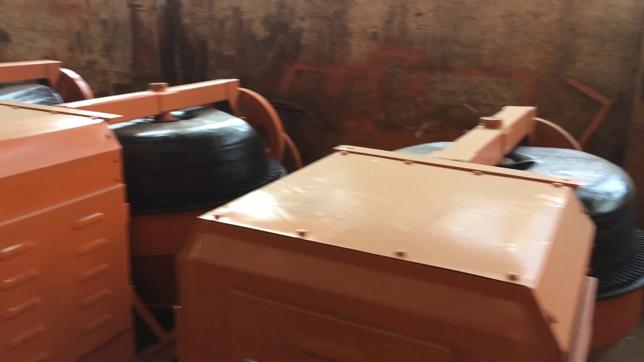 Concrete mixer machine - YouTube