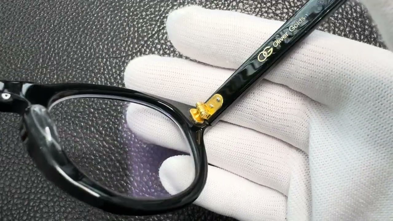 オリバーゴールドスミス Oliver Goldsmith PINEWOOD Nero - YouTube