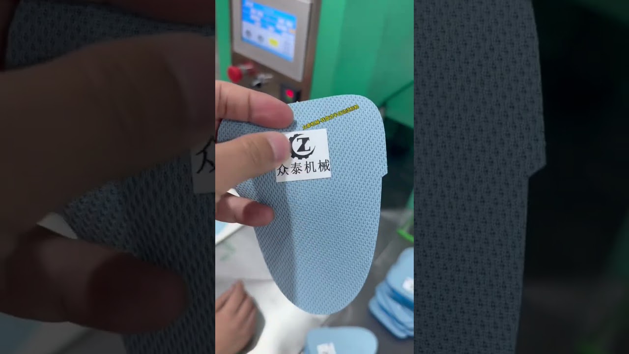 Turntable semi-automatic hot labeling machine 