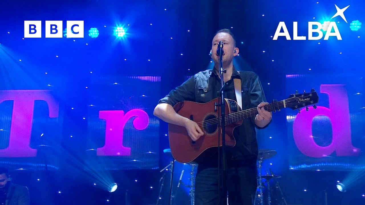 Walking On The Waves | Skipinnish | Na Trads 2024 | BBC ALBA