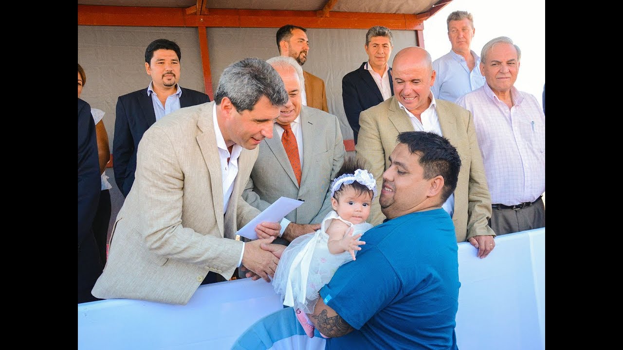 Entrega de 114 viviendas del Bº Valle Grande sec 1 y 7 Rawson san juan de luz