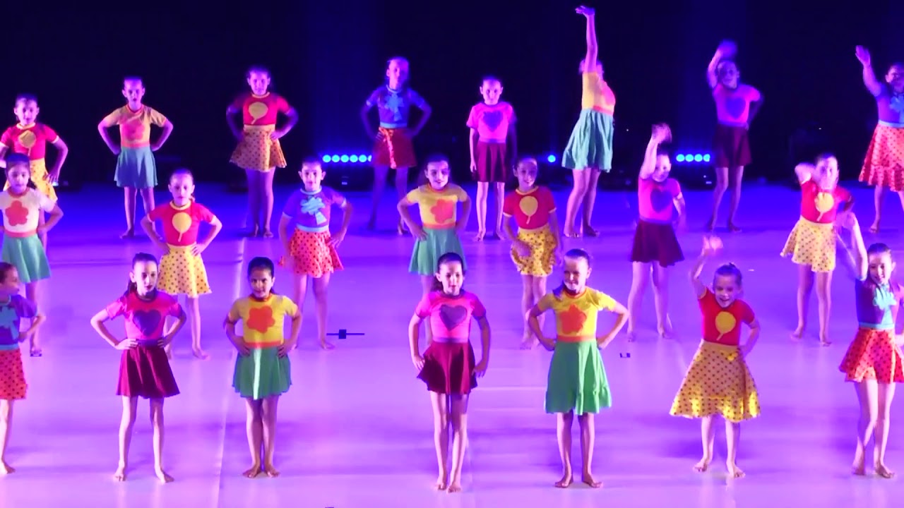 שלום כיתה א' | קדמת הבמה