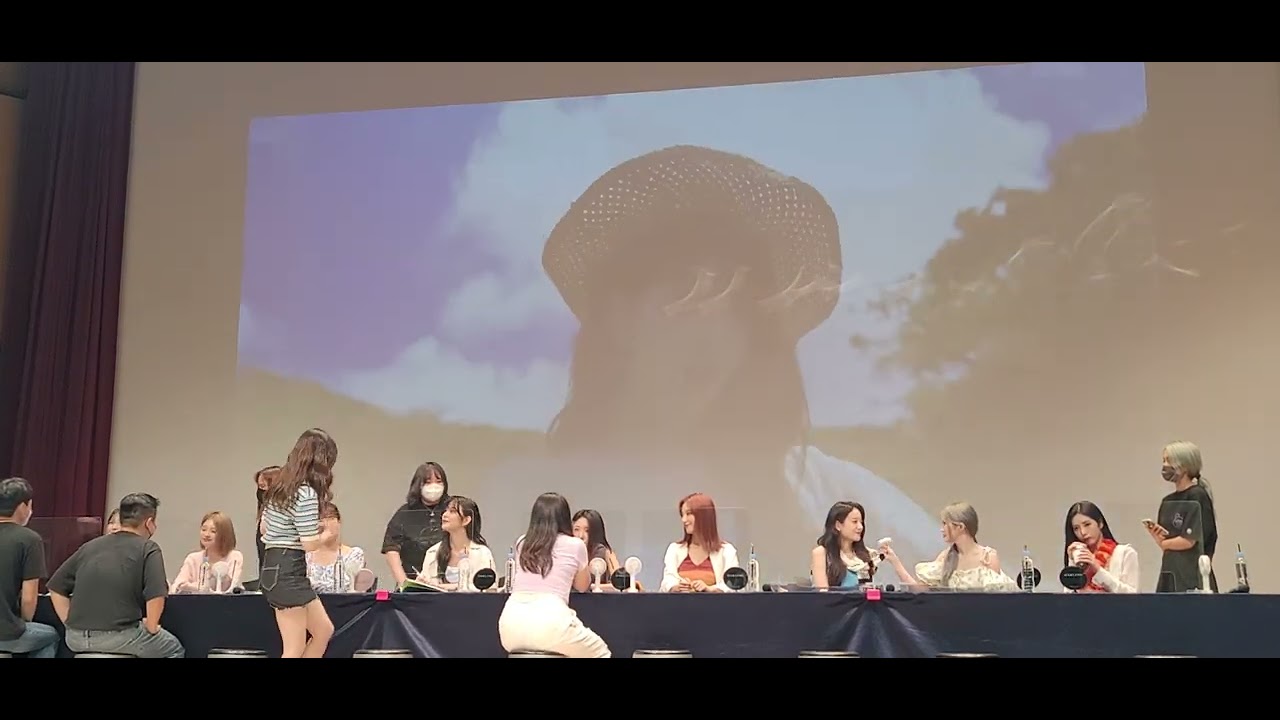 22.07 09  fromis_9 5th Mini Album 'from our Memento Box' 팬사인회 스폐셜 팬사인회 바캉스 특집