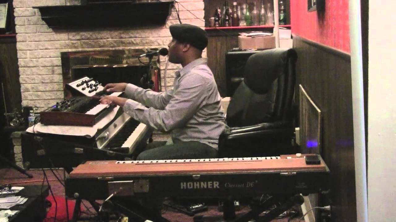 Stevie Wonder - Superstition cover w talkbox and clavinet