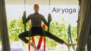 - من استوديو Hammock & Mat المدربة نجلاءهتعرفنا نوع جديد من انواع اليوجا هي اليوجا الهوائية Air Yoga