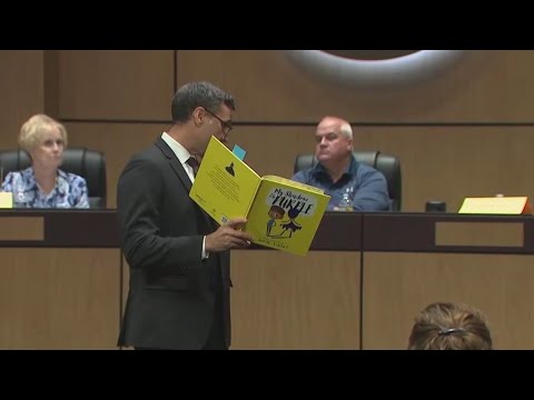 Reading a book to her class could have a teacher fired | FOX 5 News ...
