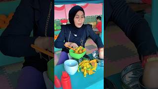 Ibu Jualan Bakso Sampe Lupa Makan !!!