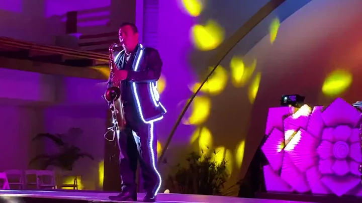 J Balvin "Mi gente" by Richard sax
