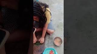 Avika making fresh chutney🌱 |desi kitchen moment😂😅🙌 #shorts #vlog #viralshorts #explore