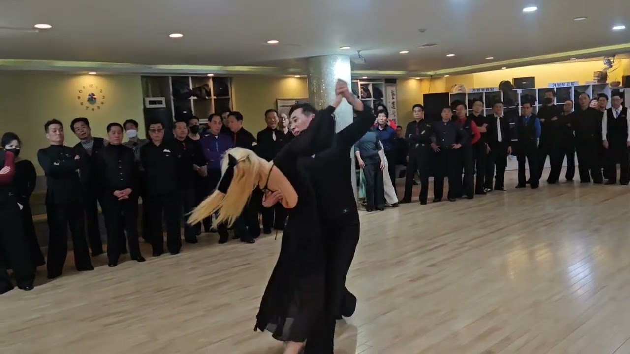 대전 가온누리클럽 10주년 행사 대구타샤원장 청주이선미 원장 리딩댄스 왈츠시연