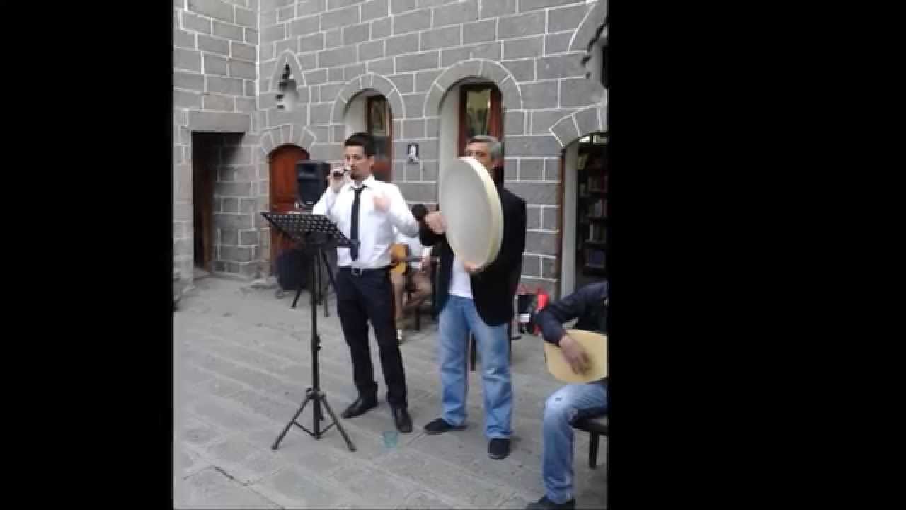 Şiir İçerde Haberin Var mı Taş Duvar Yazar Ahmed Arif Seslendiren Şiir İçerde Haberin Var mı Taş Duvar Yazar Ahmed Arif Seslendiren