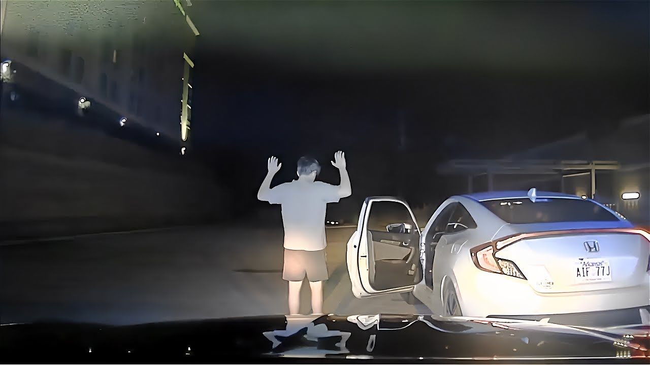 16-Year-Old Flees From Traffic Stop And Fails Sobriety Test - YouTube