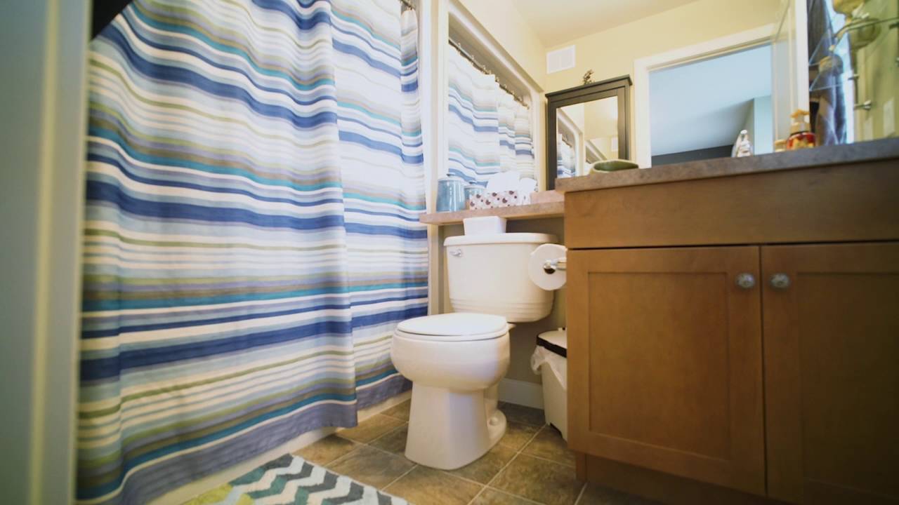 Four Bedroom Show Home in Mission Gardens Jennifer Queen Winnipeg Realtor RE/MAX