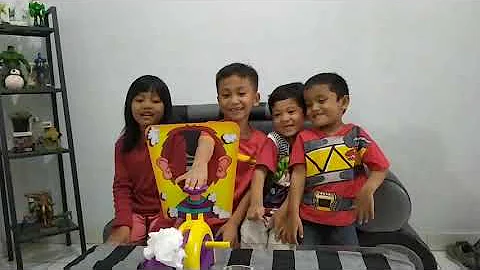 Dhafa dan Devon bermain Russian roulette