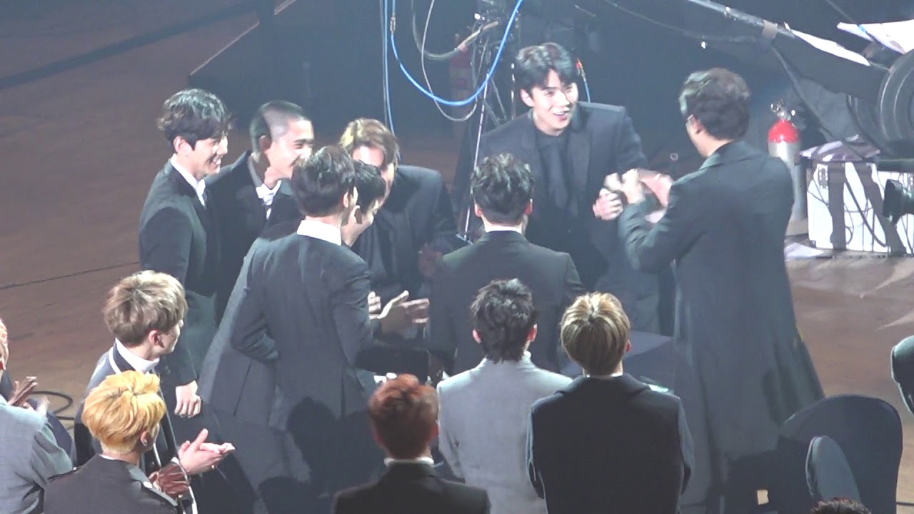 171115 AAA 인기상 디오, 엑소 exo