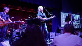 Lucinda Williams - &quot;I Lost it&quot; live in Cleveland