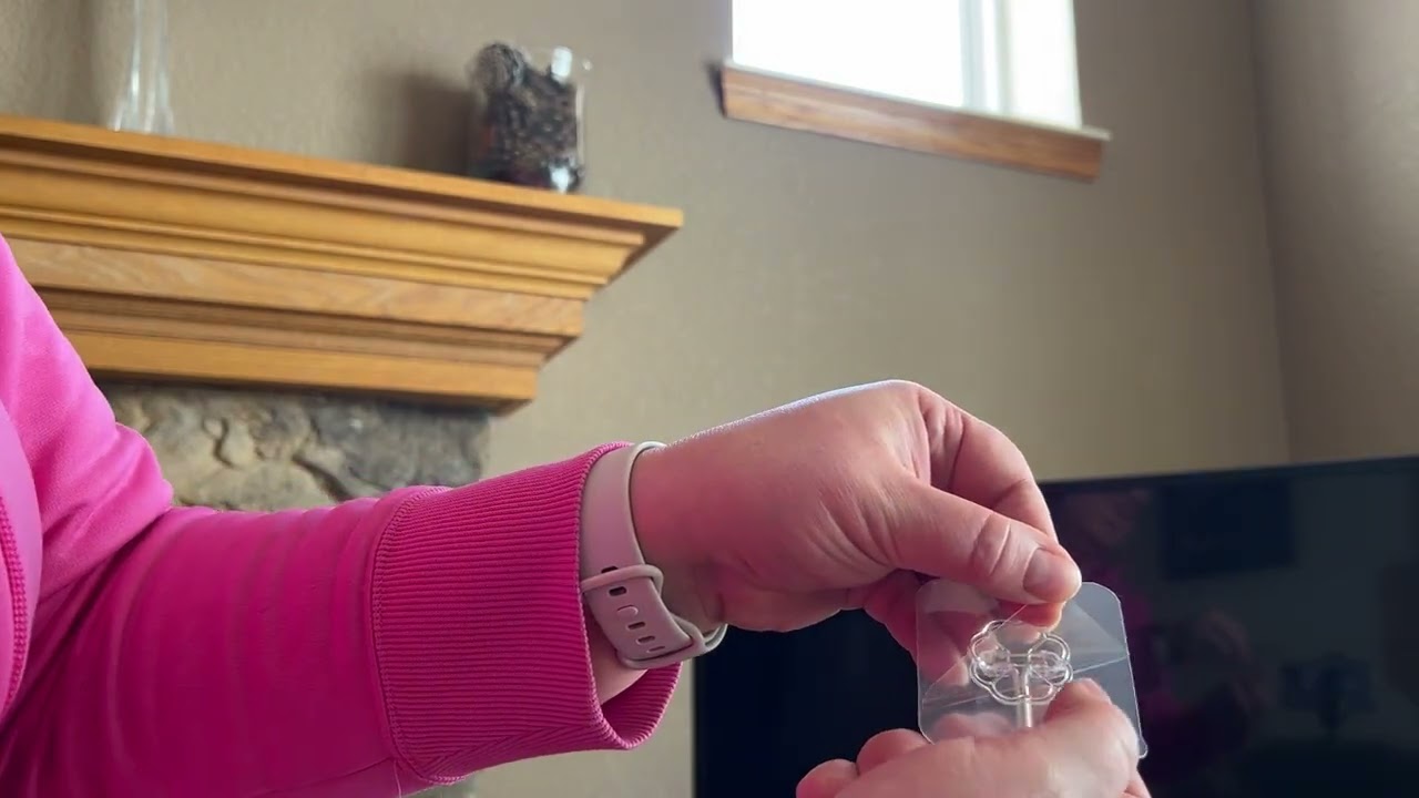 Обзор этого прекрасного витража с изображением фиолетовой орхидеи.