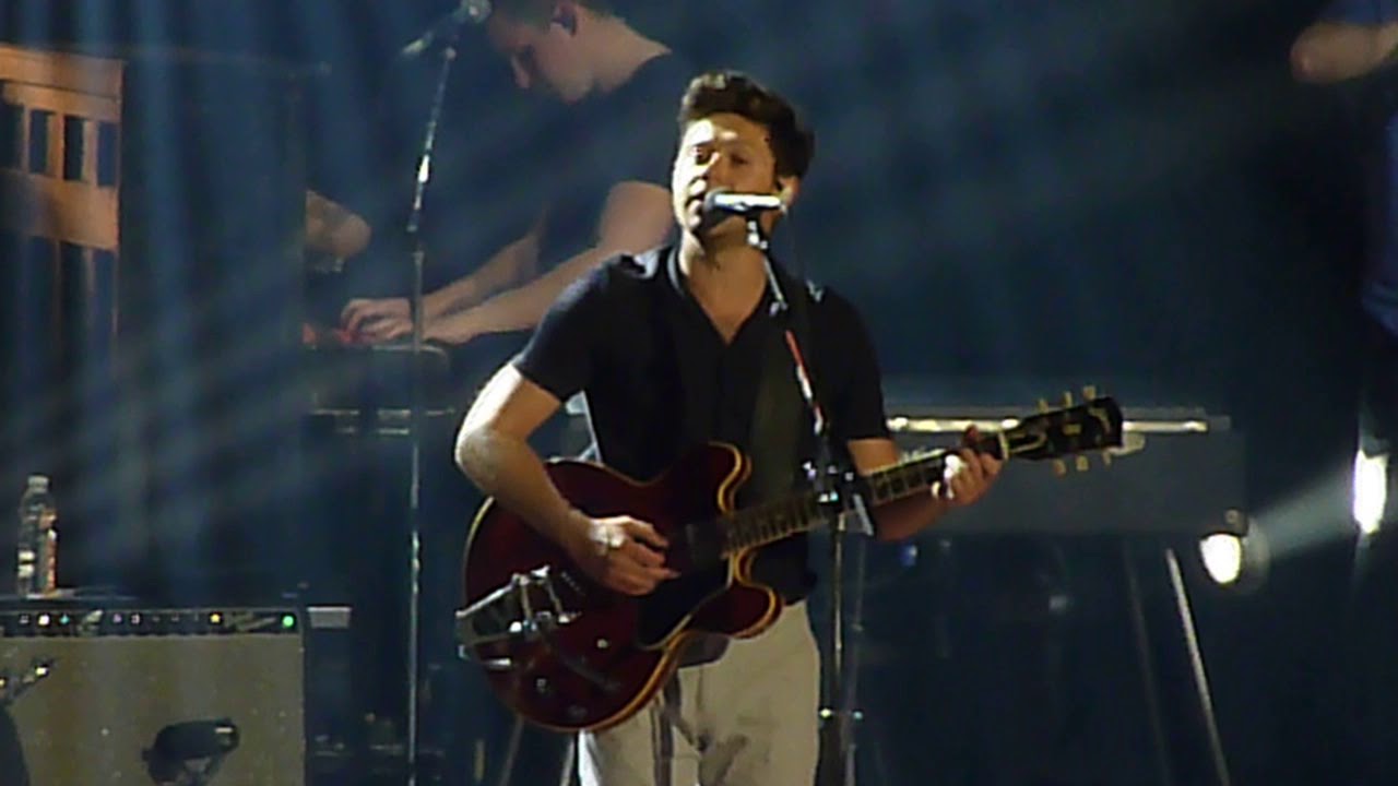 NIALL HORAN (madrid 11-5-18) - Too much to ask