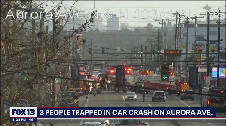 3 people trapped in Aurora Ave car crash | FOX 13 Seattle
