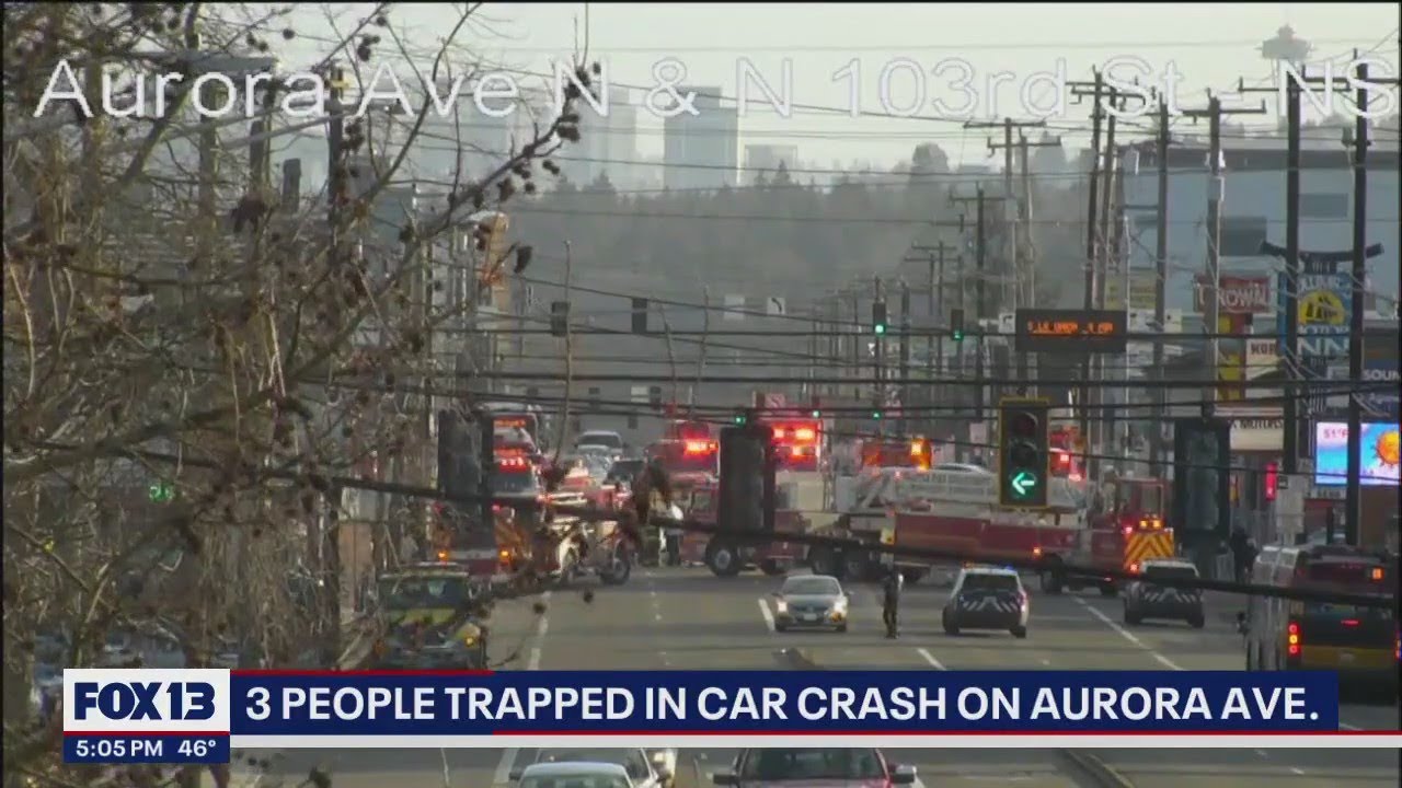 3 people trapped in Aurora Ave car crash | FOX 13 Seattle - YouTube