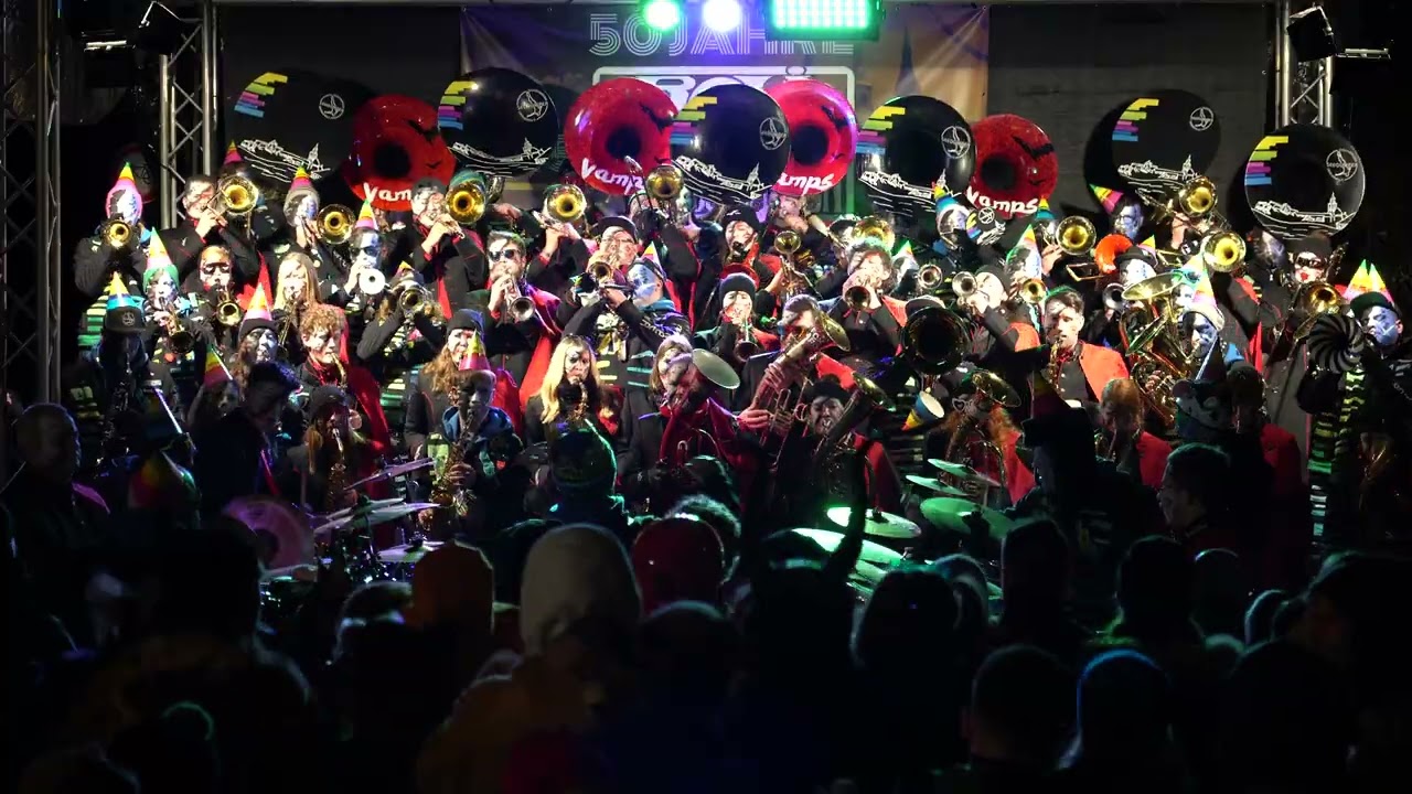 Seegumper und Guggevamps Überlingen Lass die Musik an Guggen Open Air Laufenburg 2025