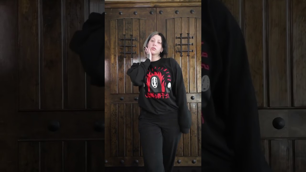 Comfy or ⚔️🗡️⛓️🏰?? 