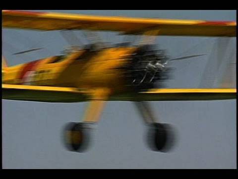 1940 Stearman Biplane We go for a ride! - YouTube