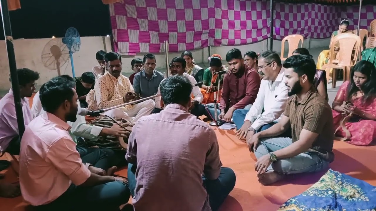 एकच राजा इथे जन्मला शिवनेरी किल्ल्यावर...