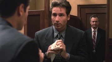 Mulder Meets Deep Throat («The X-Files: Deep Throat» – 1X01)