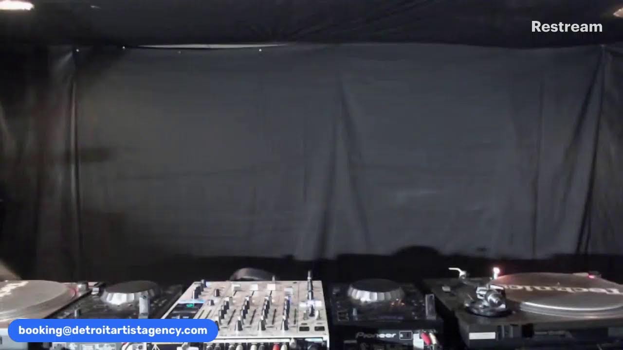 DJ Cent Detroit Making The Party Hot