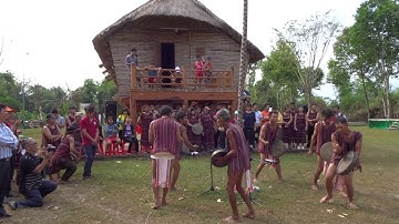 THI ĐÁNH CỒNG CHIÊN DÂN TỘC CHƠ RO HUYỆN THỐNG NHẤT