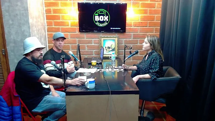 #27  Amanda Kaiser. Polmica e apaixonada pela musc...