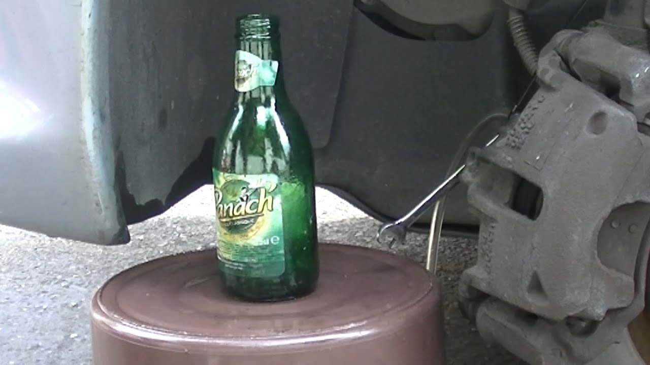 Brake flush and bleed using a bottle YouTube