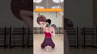 3 Simple Bottle Moves To Fix Rounded Shoulders And Sculpt A Sleek Youthful Back