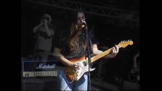 Turgut Berkes + Karakutu: Leylak Bahçeleri (Live at Masstival 2007) Resimi