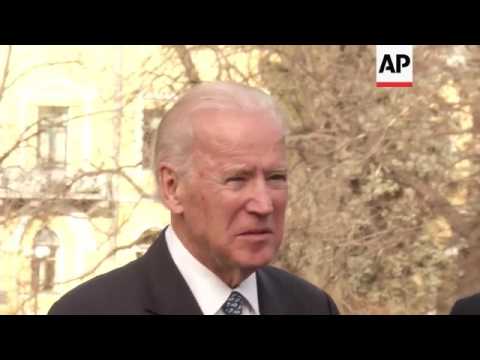 Biden visits Ukraine, meets Poroshenko