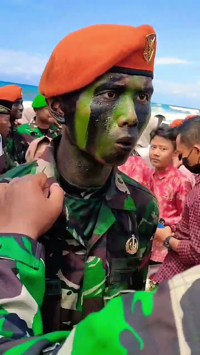 Penyematan Wing Komando TNI  !!