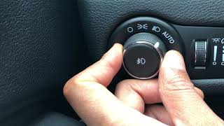 Jeep Cherokee – How to turn on/off headlights