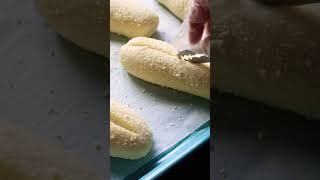 Parmesan garlic breads #shorts  ขนมปังกระเทียม