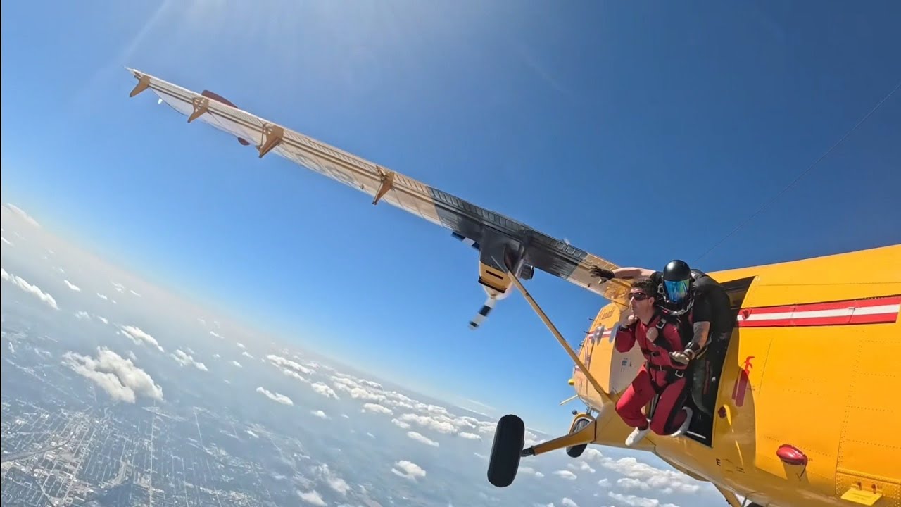 Yep, Forman jumped with the SkyHawks at Airshow London! 🤯